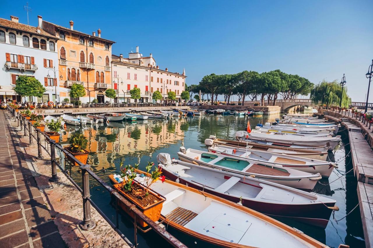 Heart Of Riva - 100 Mt. From The Lake - Happy Rentals Esterno foto